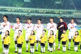 体坛名场面｜老将带伤战至最后一跳！何可欣无惧压力，完美动作谢幕