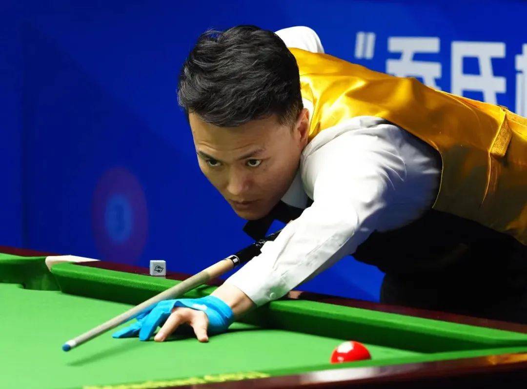 荷兰队战术 荷兰队战术