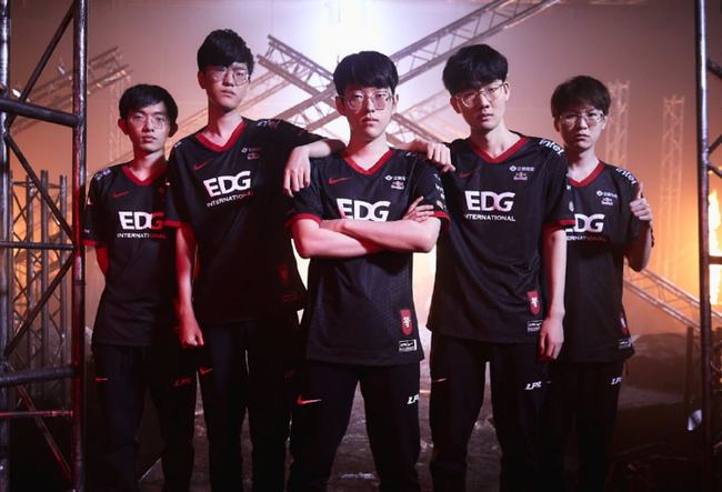 有威慑力的 有威慑力的